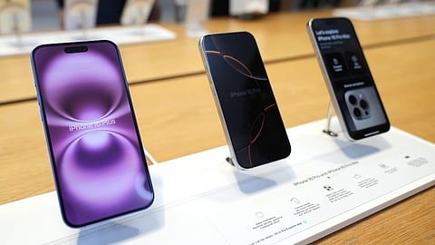Apple iPhone 16