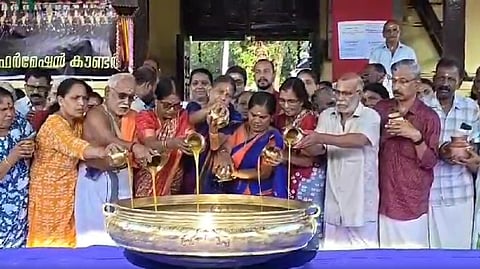 Arattupuzha temple pooram