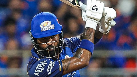 Hardik Pandya batting