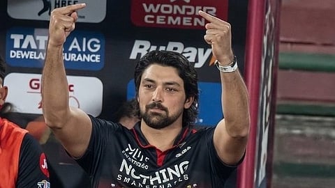 Tim David obscene gesture