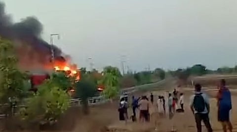 Fire breaks out in Rajdhani Express Train