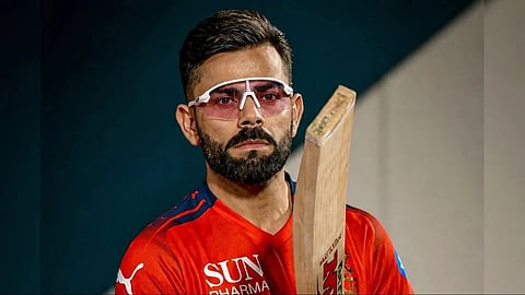 kohli with smart sunglass