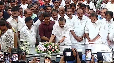 VD Satheesan pays last respects to Salim Kumar
