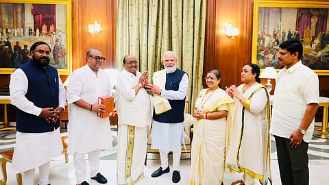 Vellappally Natesan meets Prime Minister at Rashtrapati Bhavan