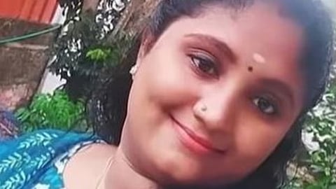 Suicide note of woman in gold jewellery theft case released