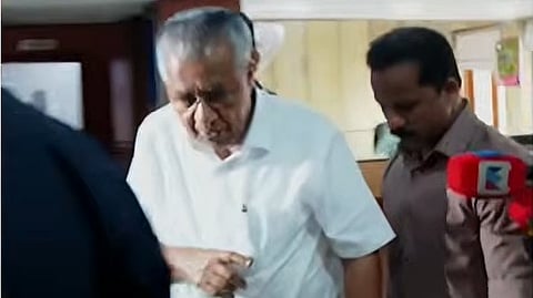 pinarayi vijayan against media