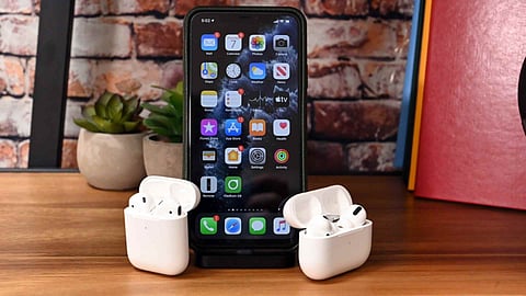 iPhone Apple AirPods