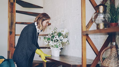 tips to avoid Foul smell inside house during monsoon