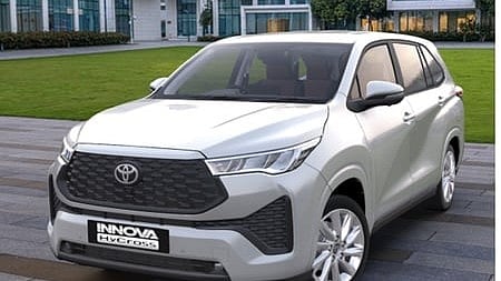 Toyota Innova Hycross