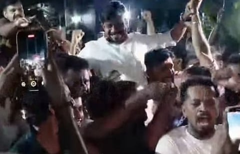 Clash Between Youth Congress and DYFI Workers After Minister OJ Janeesh's Vehicle Blocked in Trikaripur