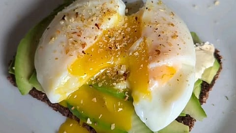 Poached Eggs, Healthy way to cook Egg