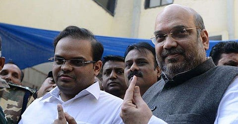 പിണറായിയില് നിന്നും മടങ്ങിയത് സ്വയം രക്ഷയ്ക്ക്; അമിത് ഷായ്ക്കെതിരെ പ്രതിപക്ഷ നീക്കം ശക്തം