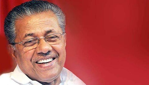 'ജനകീയനാണ് നമ്മുടെ കേരള മുഖ്യന്!'; കമ്യൂണിസ്റ്റ് മുഖ്യമന്ത്രിമാരില് നിന്ന് തികച്ചും വ്യത്യസ്തനെന്ന് വി മുരളീധരന്