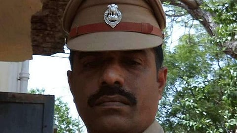 മേലുദ്യോഗസ്ഥരുടെ അഴിമതി ഫേസ്ബുക്ക് വീഡിയോയിലൂടെ വെളിപ്പെടുത്തിയ പൊലീസ് ഉദ്യോഗസ്ഥന് ആത്മഹത്യക്ക് ശ്രമിച്ചു