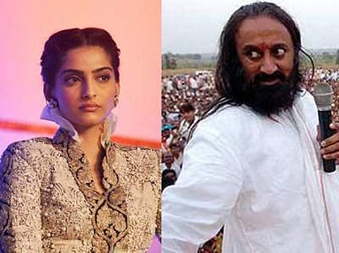സ്വവര്ഗാനുരാഗത്തെക്കുറിച്ചുള്ള ശ്രീ ശ്രീ രവിശങ്കറിന്റെ നിലപാട് മണ്ടത്തരമെന്ന് സോനം കപൂര്; രൂക്ഷ വിമര്ശനവുമായി ബോളിവുഡ് സുന്ദരികള്