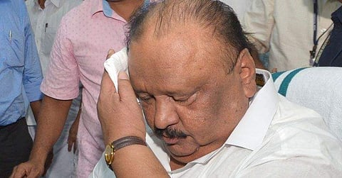 കിടക്കയില് നിന്നും എഴുന്നേല്ക്കാന് വയ്യാതായി, എന്നിട്ടും ആശുപത്രിയില് പോകാന് വിസമ്മതിച്ചു, തോമസ് ചാണ്ടിയുടെ അന്ത്യം ഡോക്ടറെ കാണാന് പോകുന്നതിന് തൊട്ടുമുമ്പ്