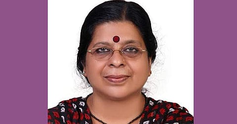 തോമസ് ചാണ്ടിയുടെ രാജിയില് ശാരിയുടെയും അനഘയുടെയും ദുരൂഹമരണങ്ങള് ഓര്മ്മിപ്പിച്ച് പി ഗീത