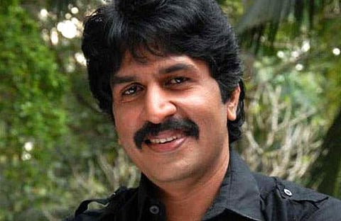 നടനും മിമിക്രി താരവുമായ കലാഭവന് അബി അന്തരിച്ചു