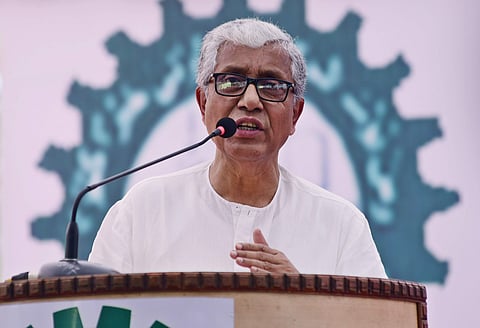 കലാപഭൂമിയാക്കാന് ആര്എസ്എസ് പണമൊഴുക്കുന്നു: ബിജെപിയുടെ പതിവ് തന്ത്രം ത്രിപുരയില് നടക്കില്ല: മണിക് സര്ക്കാര്