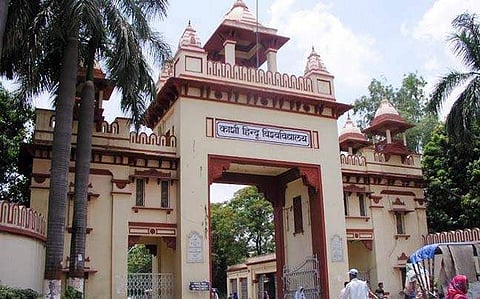 മുത്തലാഖ്, ഹലാല, ഖില്ജി സര്വകലാശാലയുടെ ചോദ്യപേപ്പറില്; പ്രത്യയശാസ്ത്രം അടിച്ചേല്പ്പിക്കുന്നുവെന്ന് വിദ്യാര്ത്ഥികള്