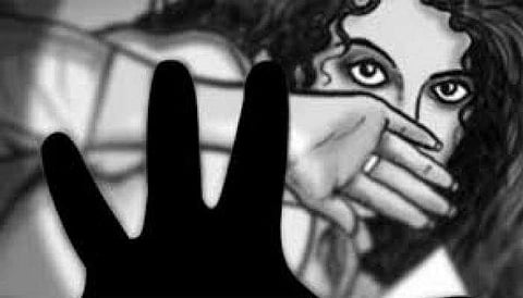 വീടനുവദിക്കാന് അപേക്ഷ നല്കി; പഞ്ചായത്ത് പ്രസിഡന്റ് അപമര്യാദയായി പെരുമാറി; കേസെടുത്തു