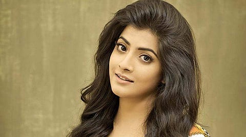 വെളിപ്പെടുത്തലുമായി തമിഴ് നടി വരലക്ഷ്മി ശരത്കുമാര്