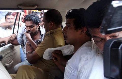 ഫോണ് കായലില് എറിഞ്ഞെന്നത് സുനി കെട്ടിച്ചമച്ച കഥ; സുനിയുടെ അഭിഭാഷകനെ ചോദ്യം ചെയ്യും