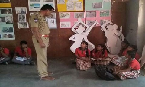 ഫീസടച്ചില്ല: ഹൈദരാബാദില് 19 സ്കൂള് വിദ്യാര്ഥികളെ സ്കൂള് തടങ്കലിലാക്കി