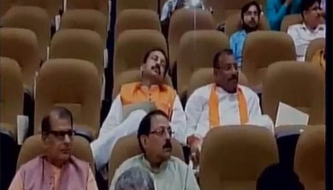 യുപി നിയമസഭയില് ജിഎസ്ടി ബില് പാസാക്കിയത് ഈ എംഎല്എമാര് അറിഞ്ഞുകാണുമോ