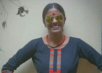 ''എന്റെ ഒക്കെ എല്ലാം നഷ്ടപ്പെട്ടതാ, ഞാന് നശിച്ചതാ' അതൊണ്ട് സംരക്ഷകരായ warrior മാരൊന്നും ഈ road sidilekku വരണ്ട!''-സംരക്ഷകരായെത്തുന്നവര്ക്ക് ചുട്ട മറുപടി കൊടുത്ത് നടി