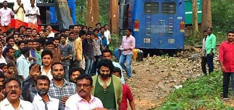 ബാഹുബലി കണ്ണവം വനത്തെ കൊന്നതെന്തിന്? സിനിമാക്കാര് വരുത്തിവെച്ചത് വന് പരിസ്ഥിതി നാശമെന്ന് പരാതി