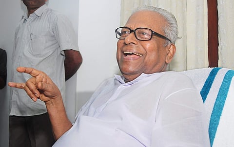 വി.എസ്.അച്യുതാനന്ദനെ ആശുപത്രിയില് പ്രവേശിപ്പിച്ചു