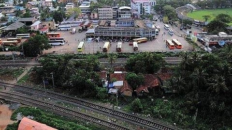 രാജീവ് രവി പറഞ്ഞു തരാത്ത കമ്മട്ടിപ്പാടത്തിലെ യഥാര്ത്ഥ ജനതയുടെ ജീവിതം