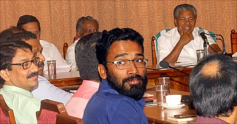 മൂന്നാര് ചര്ച്ച: മുഖ്യമന്ത്രിയുടേത് വിശ്വാസ വഞ്ചനയെന്ന് ഹരീഷ് വാസുദേവന്