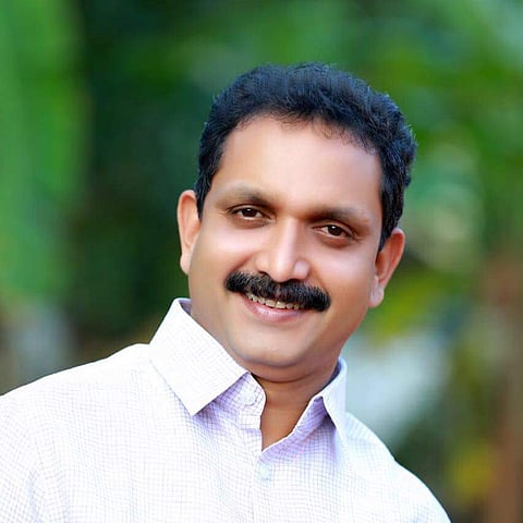എടോ സദാനന്ദാ പ്രിന്സേ നീയൊക്കെ പാര്ട്ടിക്കാരന്മാരാണെങ്കില് രാജി വെച്ചിട്ട് ആ പണിക്കു പോകണം; കെ സുരേന്ദ്രന്