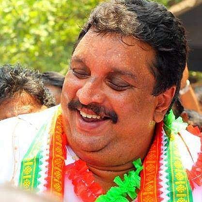 മദ്യനയത്തെ സ്വാഗതം ചെയ്ത് ഷിബു ബേബി ജോണ്, ഉമ്മന് ചാണ്ടിയുടേത് അപക്വ നയം