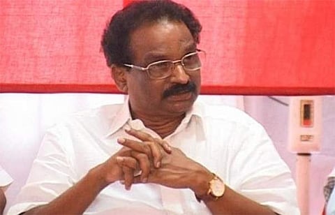 ആരെങ്കിലും തെറ്റിദ്ധരിപ്പിച്ചതാണോ?; വാളയാര് പെണ്കുട്ടികളുടെ അമ്മയുടെ സമരം എന്തിനെന്ന് മനസ്സിലാകുന്നില്ലെന്ന് എ കെ ബാലന്