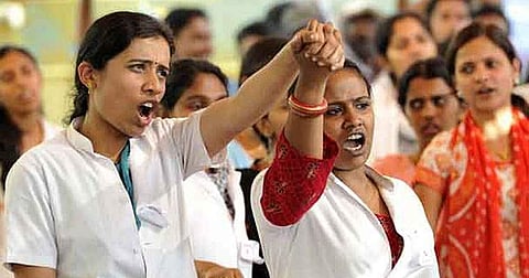 നഴ്സുമാരുടെ സമരത്തില് മുഖ്യമന്ത്രി ഇടപെടുന്നു; വ്യാഴാഴ്ച ചര്ച്ച