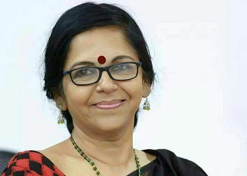 താരങ്ങള് ചാനല് ബഹിഷ്കരിക്കുന്നു; ഇതിലും സന്തോഷം തരുന്ന വാര്ത്തയില്ലെന്ന് ശാരദക്കുട്ടി