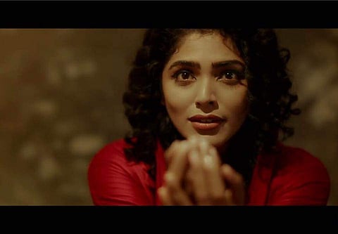 കിടക്കപങ്കിടണമെന്ന് പുരുഷന് പറയുമ്പോഴും കുറ്റക്കാരിയാകുന്നത് സ്ത്രീ തന്നെ: റിമ കല്ലിങ്കല്