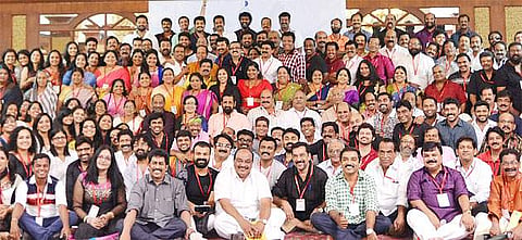 ചാനലുകള് ബഹിഷ്കരിക്കാനൊരുങ്ങി അമ്മയും ഫെഫ്കയും