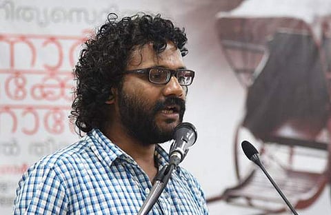 കൈയടിക്കേണ്ടത് ഉത്തരേന്ത്യന് പ്രേക്ഷകരുടെ വലിയ മനസ്സിനാണ്; ഒരു സണ്ണി ലിയോണ് ഫാനിന് മലയാളികളോടു പറയാനുള്ളത്