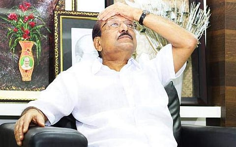 ഉപരാഷ്ട്രപതി തെരഞ്ഞെടുപ്പില് കുഞ്ഞാലിക്കുട്ടിക്കും വഹാബിനും വോട്ട് ചെയ്യാനായില്ല; വിമാനം വൈകിപ്പിച്ചെന്ന് ആക്ഷേപം