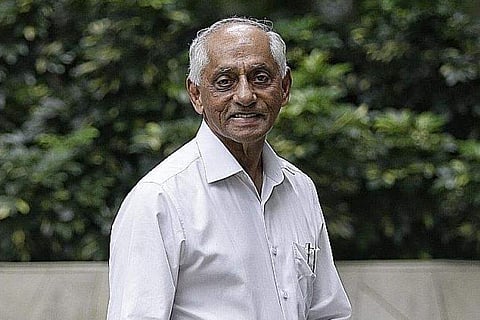 സിംഗപ്പൂരിന്റെ ഇടക്കാല പ്രസിഡന്റായി ഇന്ത്യന് വംശജന്
