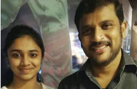 ജയചന്ദ്രന് അവള്ക്കൊപ്പം; പിന്നെ അവള്ക്കുമൊപ്പം; വീണ്ടും അവള്ക്കൊപ്പം