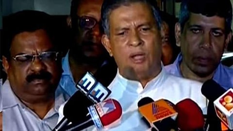 മുഖ്യമന്ത്രിയുടെ ഹെലികോപ്റ്റര് യാത്ര ദുരന്തം ; ഓഖി ദുരിതാശ്വാസത്തിനായി സമാഹരിച്ച തുക എത്രയെന്ന് സര്ക്കാര് വെളിപ്പെടുത്തണം : ലത്തീന് സഭ