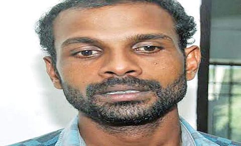 ഉദയംപേരൂര് നീതു വധക്കേസ് പ്രതി തൂങ്ങി മരിച്ച നിലയില്