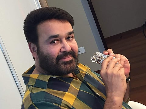 സ്റ്റൈലന് പടം പങ്കുവെച്ച് ലാല്; ആരാധകരുടെ ഞെട്ടല് മാറുന്നില്ല