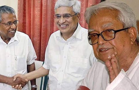 കലിപ്പ് തീരാതെ ബംഗാള് ഘടകം; രാഷ്ട്രീയ രേഖയെ കുറിച്ച് എകെജി സെന്ററില് ചോദിക്കാന് ബിമന് ബോസ്