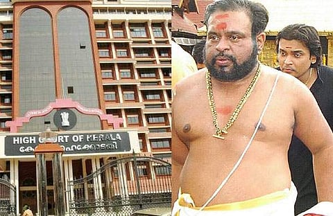 തന്ത്രി കുടുംബത്തിനു തിരിച്ചടി; മോഹനരെ മേല്ശാന്തി നിയമനത്തിനുള്ള ബോര്ഡില് ഉള്പ്പെടുത്തേണ്ടെന്നു ഹൈക്കോടതി